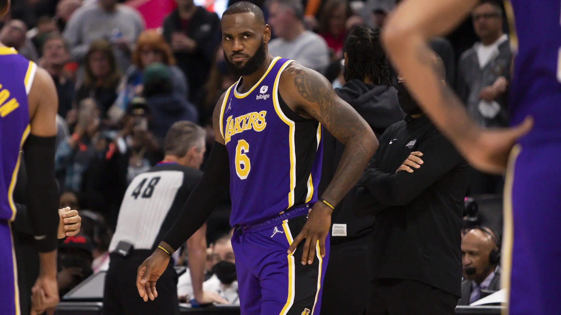 Suspenden a LeBron James